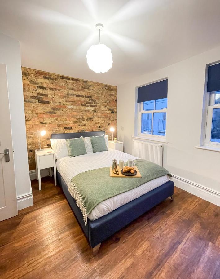 Stunning Brighton Seaside 2-Bedroom Townhouse With Patio, Sleeps 6 Dış mekan fotoğraf