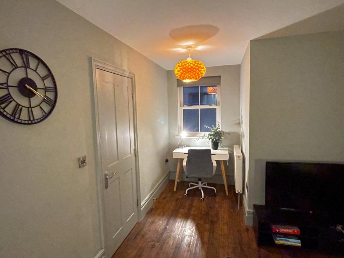Stunning Brighton Seaside 2-Bedroom Townhouse With Patio, Sleeps 6 Dış mekan fotoğraf