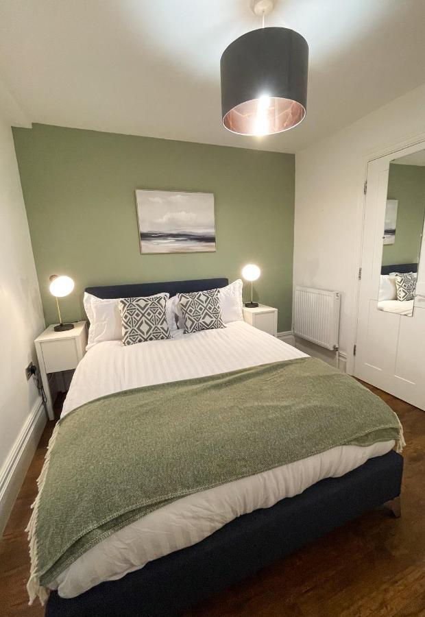Stunning Brighton Seaside 2-Bedroom Townhouse With Patio, Sleeps 6 Dış mekan fotoğraf