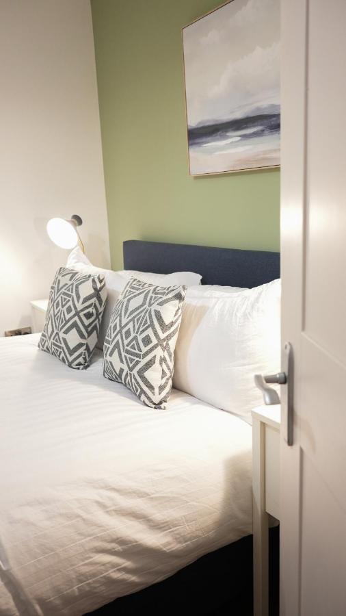 Stunning Brighton Seaside 2-Bedroom Townhouse With Patio, Sleeps 6 Dış mekan fotoğraf
