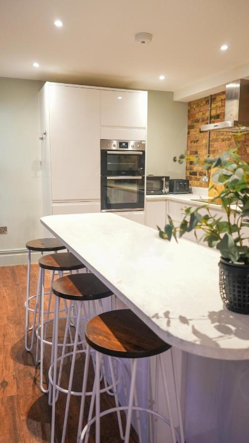 Stunning Brighton Seaside 2-Bedroom Townhouse With Patio, Sleeps 6 Dış mekan fotoğraf